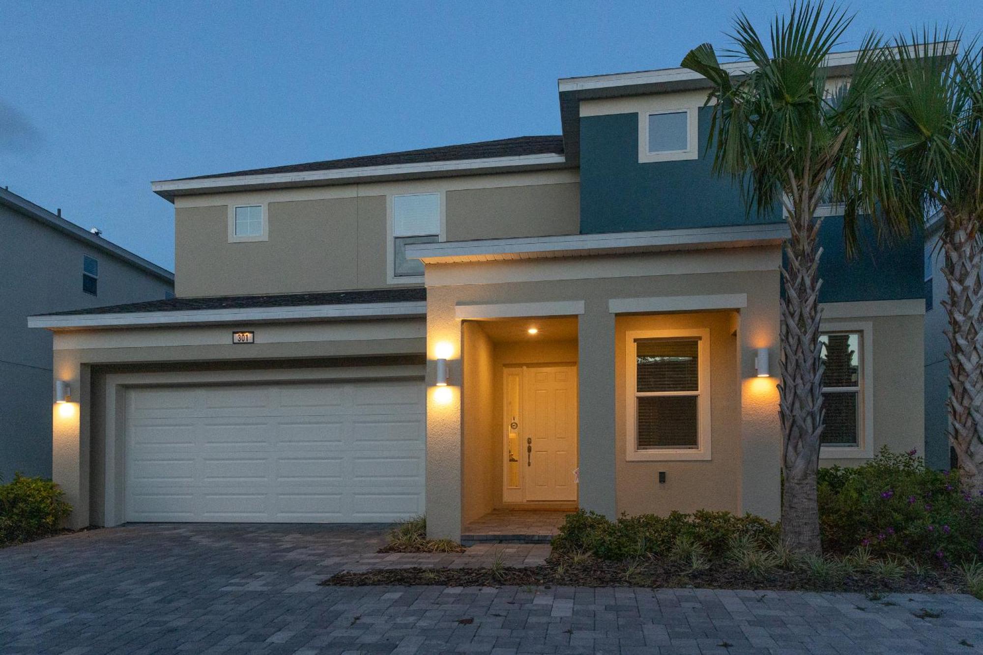 Waterfront Brand New Modern Luxury 8 Bedroom Pool House! Sleeps 16 Киссимми Экстерьер фото